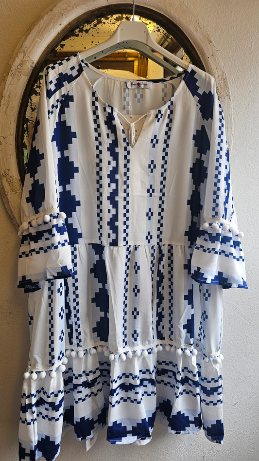 sinivalkoinen mekko