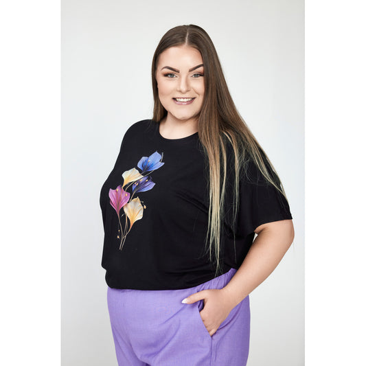 Musta t-paita kukat