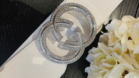 Joustovyö valkoinen