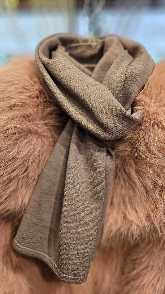 Pehmohuivi kaksi väri