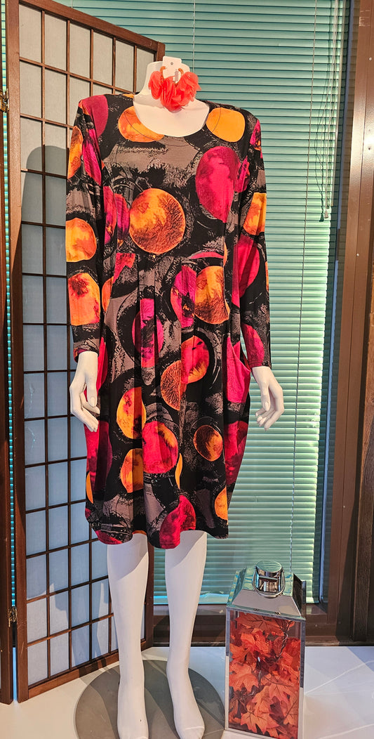 Värikäs mekko
