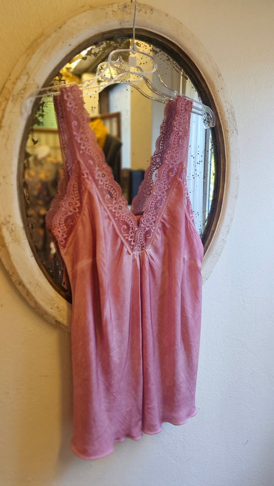 Roosa pitsitoppi. Vanha roosa toppi