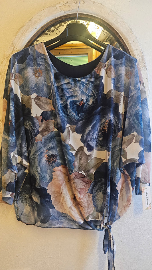 Sinikukkainen juhlapusero