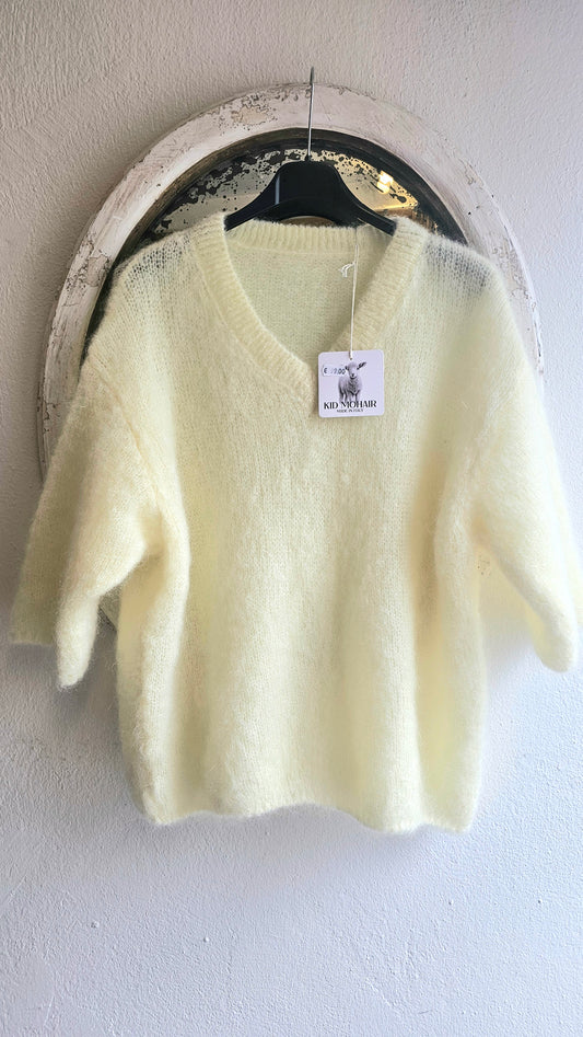 Kid mohair neule