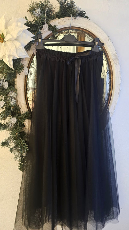 Sifonki hame punainen,ruskea ja musta