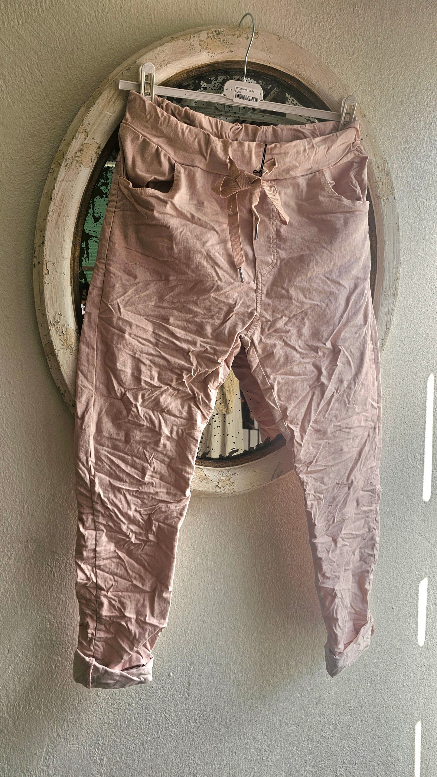 Joustohousut monta väriä