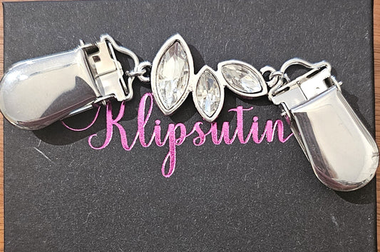Klipsutin ovaali timantti